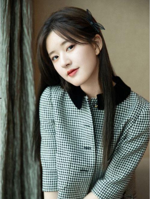 圈内爆料赵露思异性缘,神秘恋情引热议 第3张 圈内爆料赵露思异性缘,神秘恋情引热议 第3张